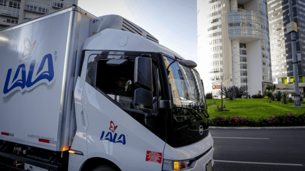 Grupo LALA recibe por quinto año consecutivo el reconocimiento de transporte limpio otorgado por la SEMARNAT y la&nbsp;SICT