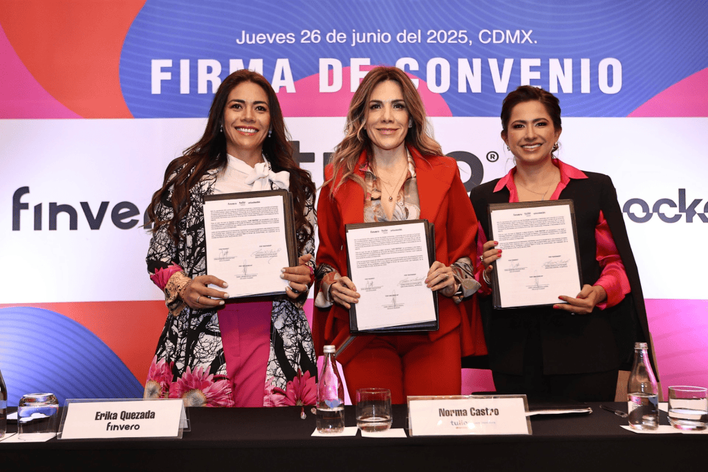 Unlocked AI, Tuiio y Finvero firman alianza pionera para impulsar a mujeres&nbsp;emprendedoras