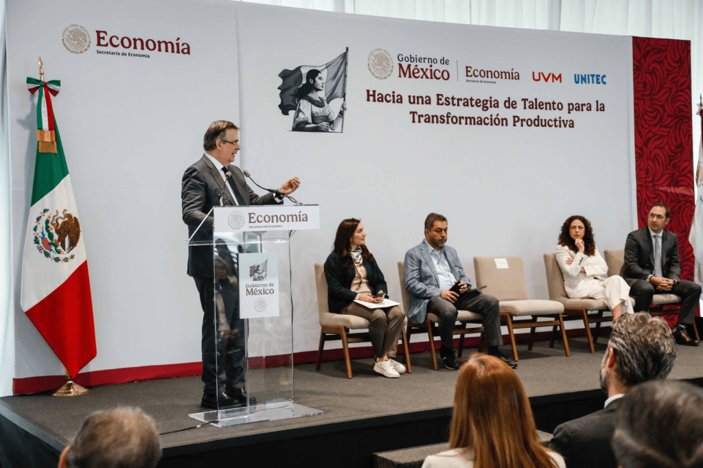 Secretaría de Economía, en colaboración con la UVM y la UNITEC, presenta recomendaciones en educación&nbsp;superior