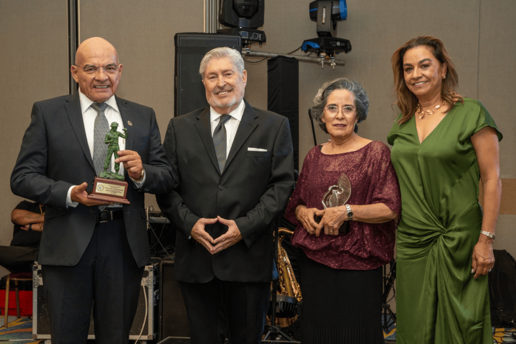 Raúl García Reimbert asume presidencia nacional de la AIMMMGM con un llamado por una agenda común en favor de la&nbsp;minería
